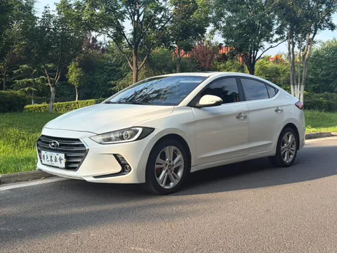 Hyundai Elantra (Avante)