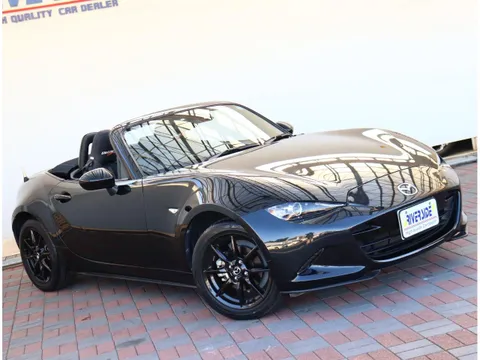 Mazda MX-5 (Roadster)