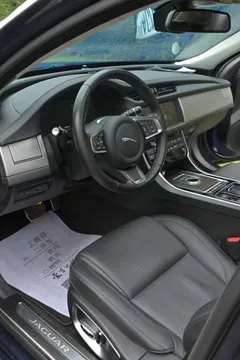 Jaguar XFL