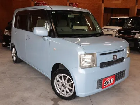 Toyota Pixis Space