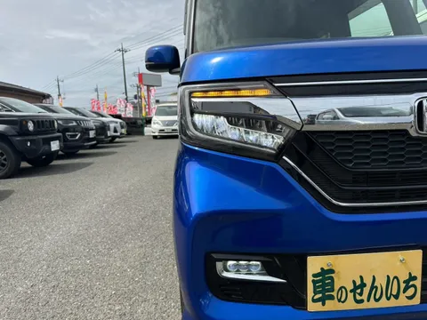Honda N-BOX Custom