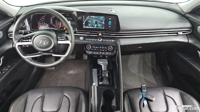 Hyundai Elantra (Avante)
