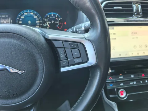 Jaguar XEL