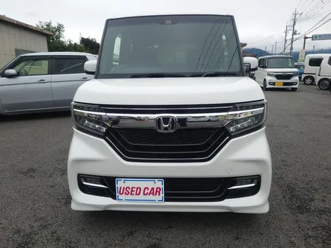 Honda N-BOX Custom