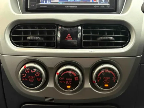 Mitsubishi I
