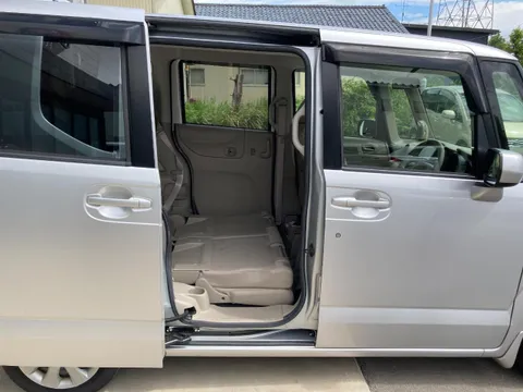 Honda N-BOX Plus