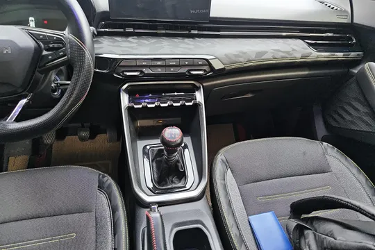Baojun RS-3