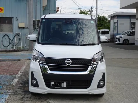 Nissan Dayz Roox