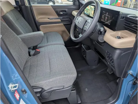 Mitsubishi Delica Mini