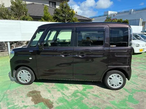 Suzuki Spacia