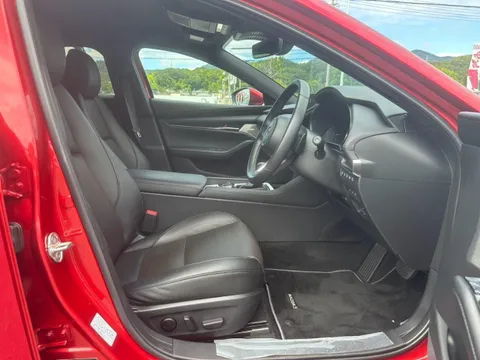Mazda MAZDA3 Fastback