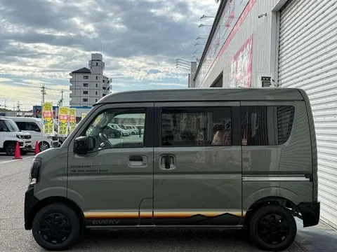 Suzuki Every