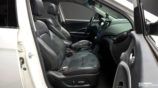Hyundai Grand Santa Fe (Maxcruz)