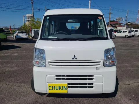 Mitsubishi Minicab Van