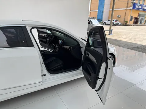 Cadillac ATS-L