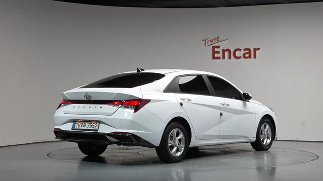 Hyundai Elantra (Avante)