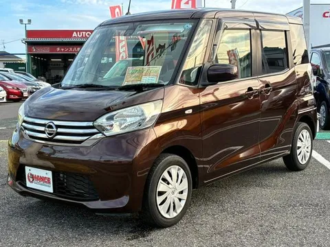 Nissan Dayz Roox