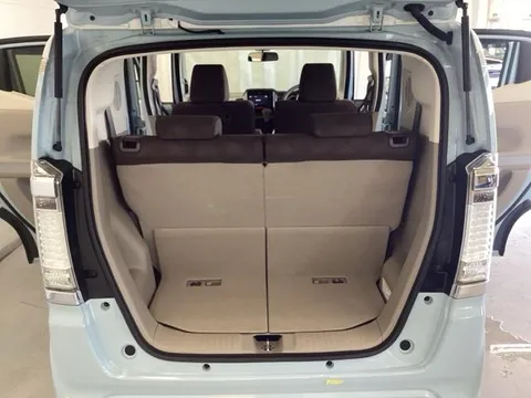Honda N-BOX Slash