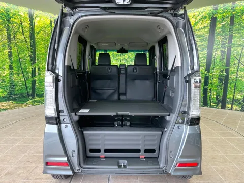 Honda N-BOX+ Custom