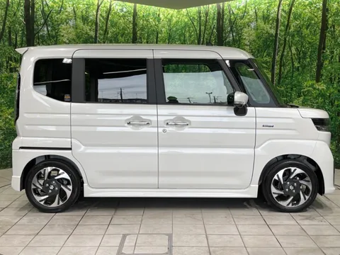 Suzuki Spacia Custom