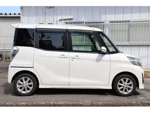 Mitsubishi eK Space Custom