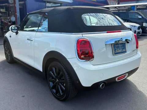 MINI Cooper Convertible