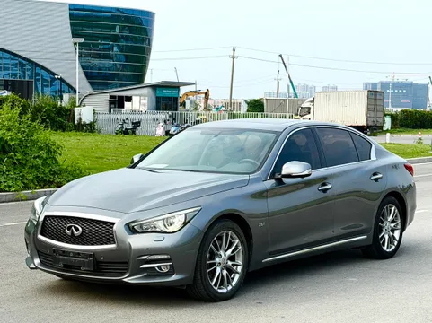 Infiniti Q50L