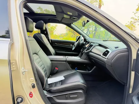 Honda UR-V