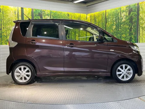 Mitsubishi eK Custom