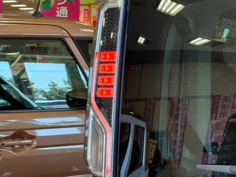 Suzuki Spacia Custom