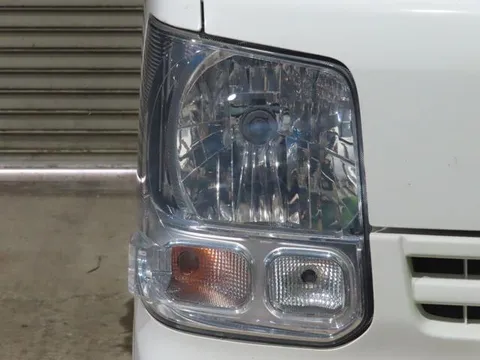 Mitsubishi Minicab Van