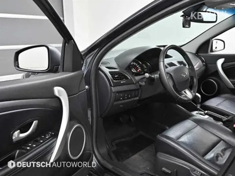 Renault SM3