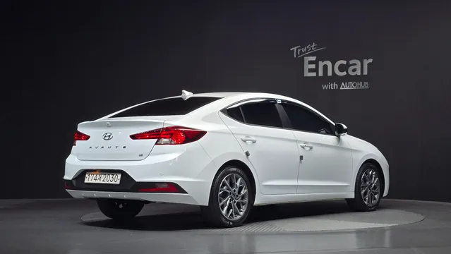 Hyundai Elantra (Avante)
