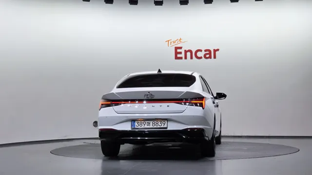 Hyundai Elantra (Avante)