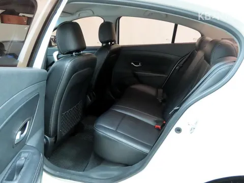 Renault SM3