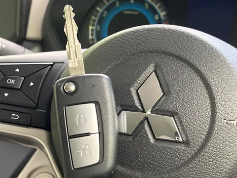 Mitsubishi eK Space