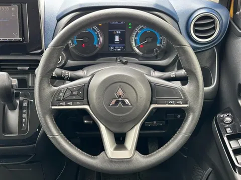 Mitsubishi eK X