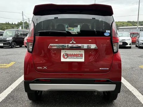 Mitsubishi eK X