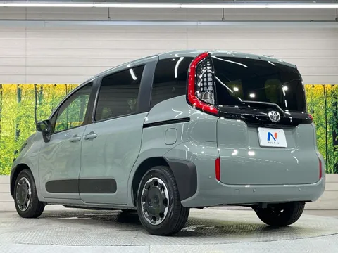 Toyota Sienta