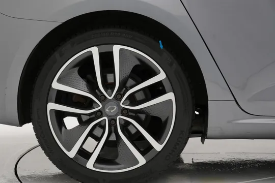 Renault Talisman (SM6)