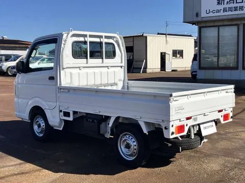 Nissan Clipper Truck