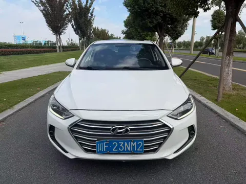 Hyundai Elantra (Avante)