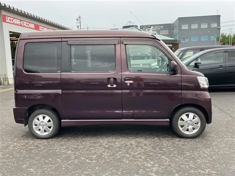 Daihatsu Atrai Wagon
