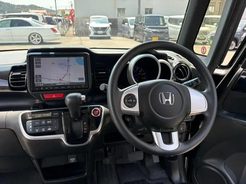 Honda N-BOX Plus Custom