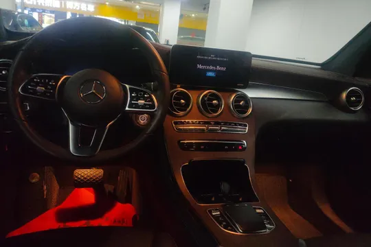 Mercedes-Benz Mercedes-Benz GLC