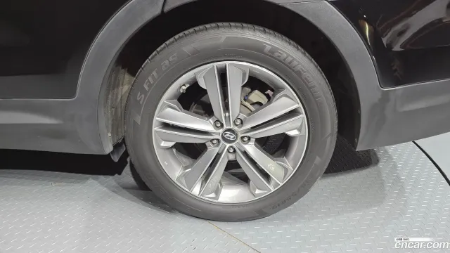 Hyundai Grand Santa Fe (Maxcruz)