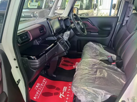 Suzuki Spacia Custom
