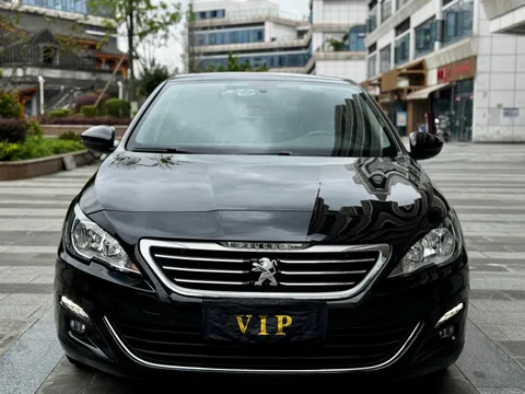 Peugeot 408