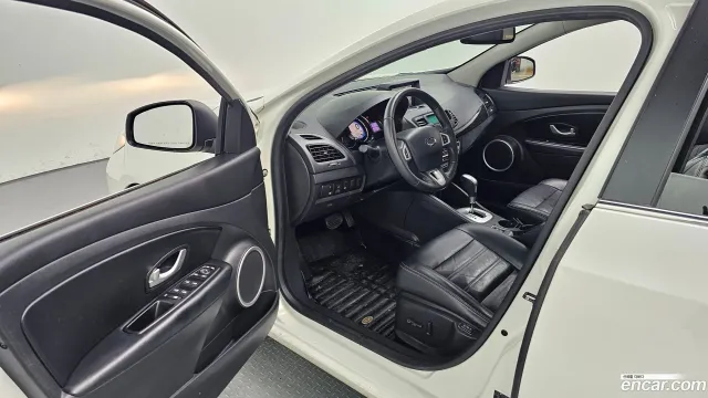 Renault SM3