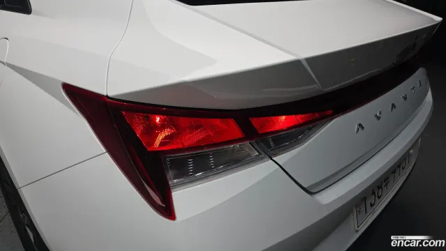 Hyundai Elantra (Avante)